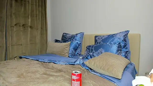 Snapshot of kirraa_ chatting on 26, 10, 2025 kirraa  online show from 26, 10, 2025