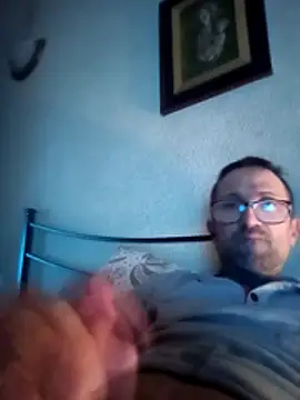 Porco81cazzo online show from 8, 1, 2026