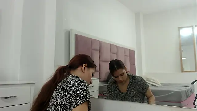 Snapshot of crystalhoneyy1 chatting on 2, 12, 2024 crystalhoneyy1 online show from 2, 12, 2024