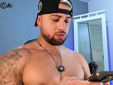 OwenMaximus814 online show from 22, 3, 2026