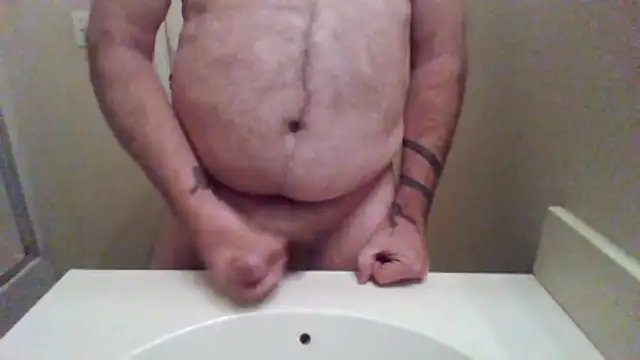 Snapshot of WatchinU82 chatting on 22, 11, 2025 WatchinU82 online show from 22, 11, 2025