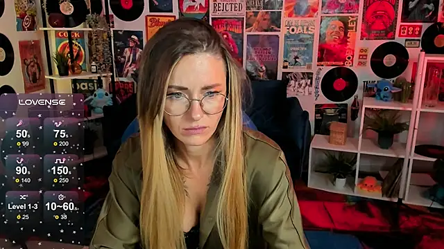 LadyIzabel online show from 19, 2, 2025