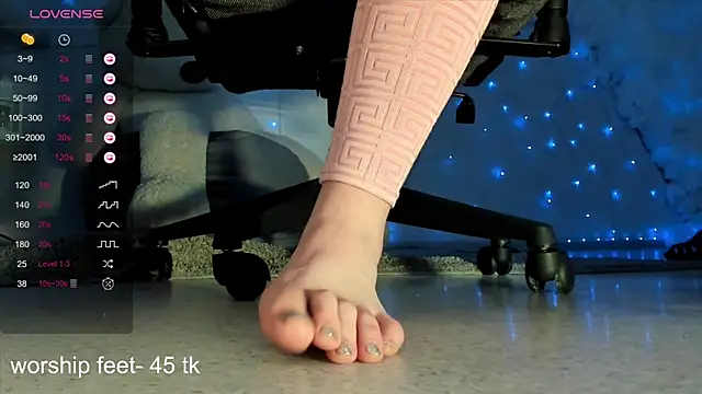 Snapshot of AliceSunday chatting on 22, 12, 2024 AliceSunday online show from 22, 12, 2024