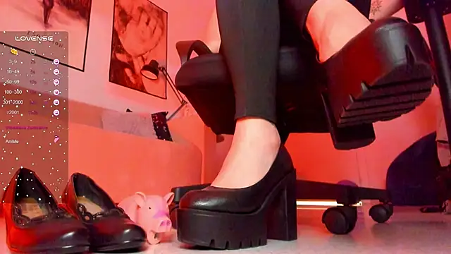 Snapshot of AliceSunday chatting on 2, 2, 2025 AliceSunday online show from 2, 2, 2025