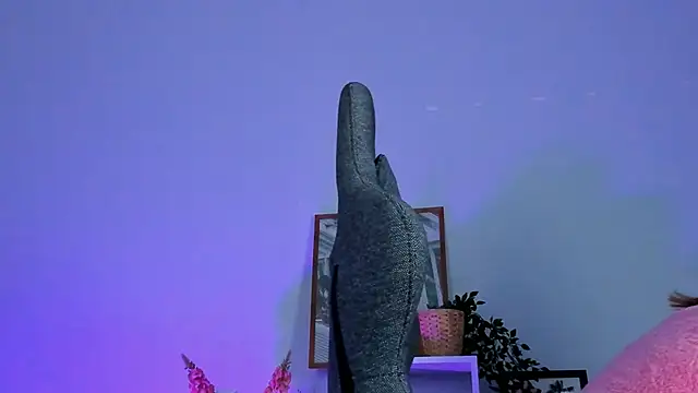 Snapshot of AliceSunday chatting on 9, 2, 2025 AliceSunday online show from 9, 2, 2025