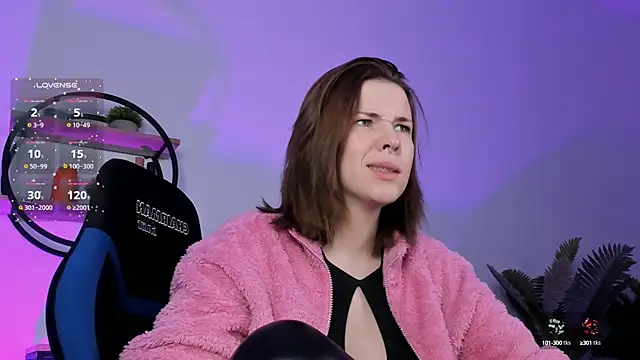 Snapshot of AliceSunday chatting on 12, 2, 2025 AliceSunday online show from 12, 2, 2025