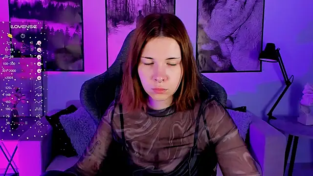 Snapshot of AliceSunday chatting on 13, 2, 2025 AliceSunday online show from 13, 2, 2025