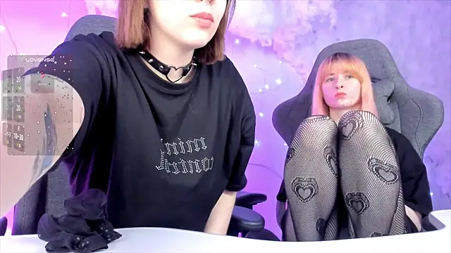 Snapshot of AliceSunday chatting on 19, 2, 2025 AliceSunday online show from 19, 2, 2025