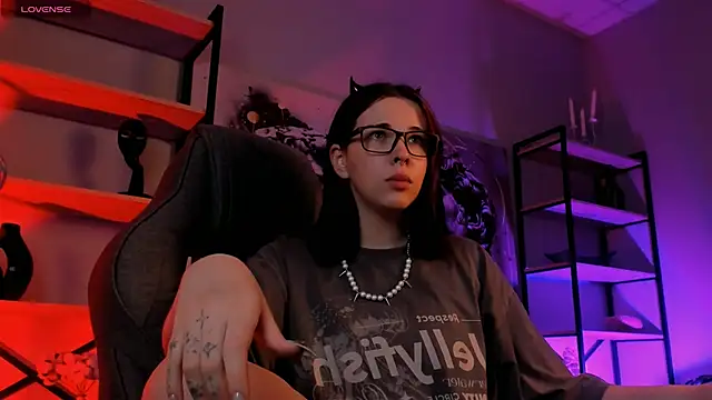 Snapshot of AliceSunday chatting on 23, 9, 2025 AliceSunday online show from 23, 9, 2025