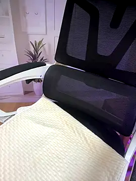 Milk-babier online show from 11, 9, 2025