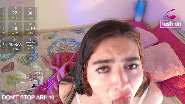 Arii vega  online show from 22, 12, 2024