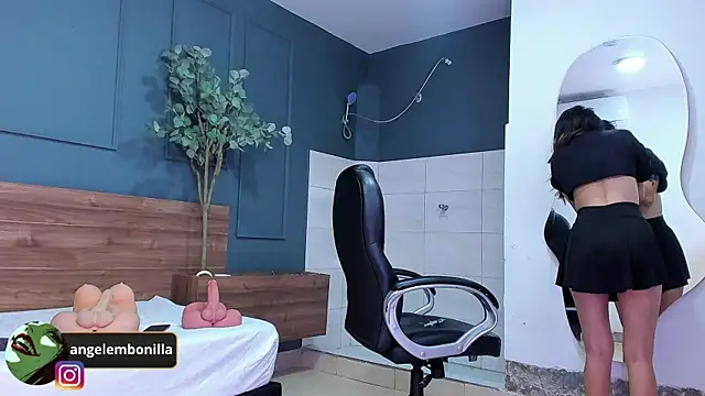Snapshot of megan_morgan01 chatting on 1, 10, 2025 megan morgan01 online show from 1, 10, 2025