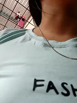 naughty-girl01 online show from 5, 2, 2025