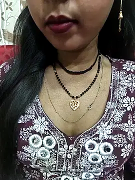 Snapshot of Sharmila-Singh chatting on 5, 4, 2026 Sharmila-Singh online show from 5, 4, 2026