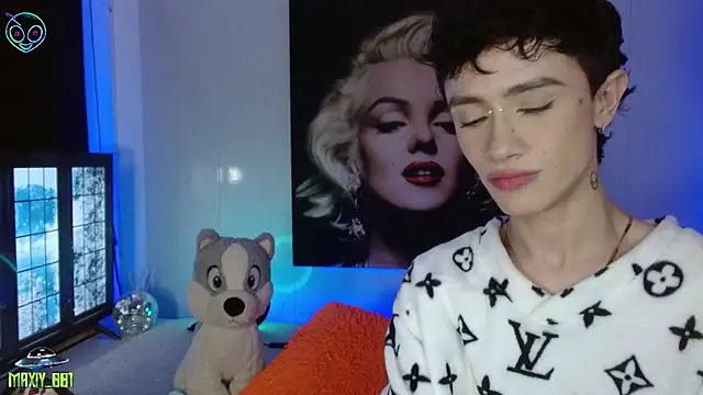 maxiy 001 online show from 17, 3, 2025