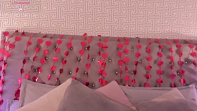 AriRobert  online show from 19, 2, 2026