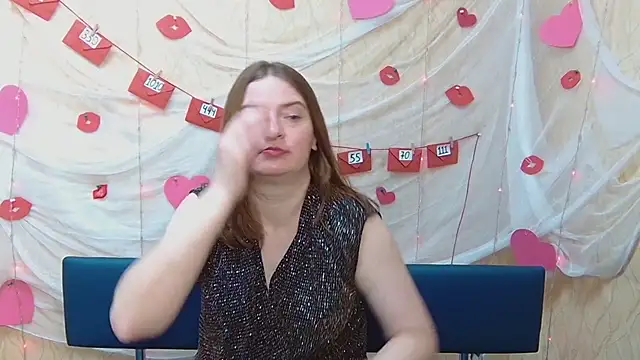 Snapshot of FreyaDak chatting on 11, 3, 2025 FreyaDak online show from 11, 3, 2025