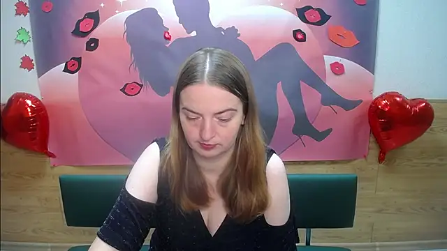 Snapshot of FreyaDak chatting on 5, 10, 2025 FreyaDak online show from 5, 10, 2025