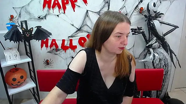 Snapshot of FreyaDak chatting on 19, 10, 2025 FreyaDak online show from 19, 10, 2025