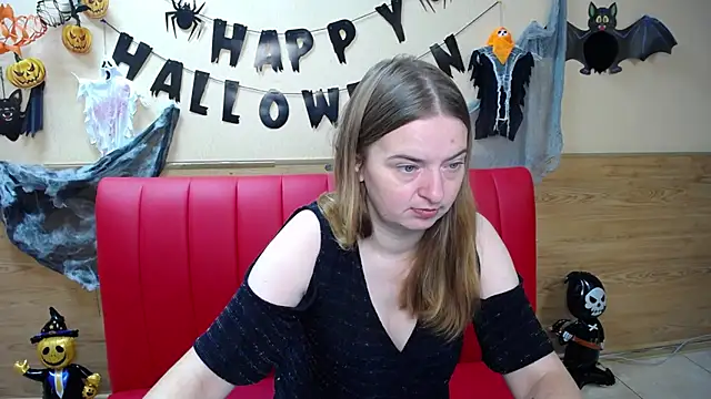 Snapshot of FreyaDak chatting on 2, 11, 2025 FreyaDak online show from 2, 11, 2025