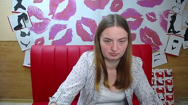 Snapshot of FreyaDak chatting on 17, 11, 2025 FreyaDak online show from 17, 11, 2025