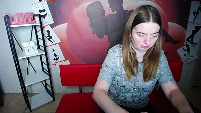 Snapshot of FreyaDak chatting on 15, 12, 2025 FreyaDak online show from 15, 12, 2025