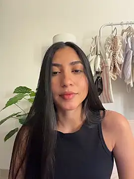 Sweetnaughtygirl  online show from 15, 4, 2026