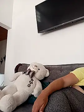 skayhot  online show from 6, 2, 2025