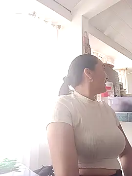 skayhot  online show from 26, 2, 2025