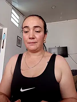 skayhot  online show from 1, 3, 2025