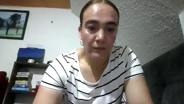 Snapshot of skayhot_ chatting on 15, 5, 2026 skayhot online show from 15, 5, 2026