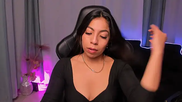 Mia Gothzx online show from 27, 12, 2024