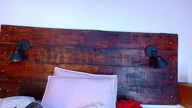 Snapshot of Celeste_sanz chatting on 10, 1, 2026 Celeste sanz online show from 10, 1, 2026