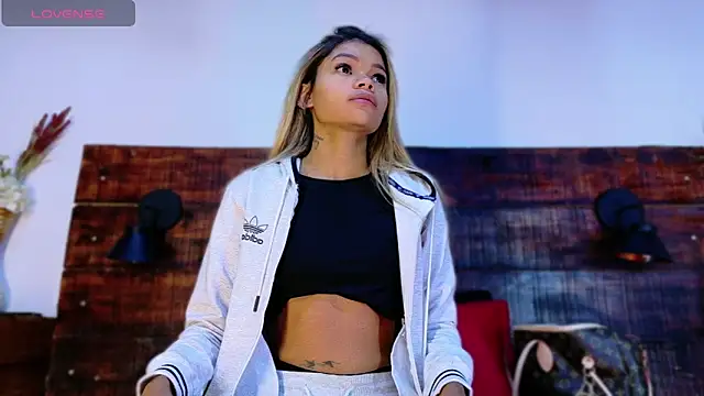 Snapshot of Celeste_sanz chatting on 17, 2, 2026 Celeste sanz online show from 17, 2, 2026