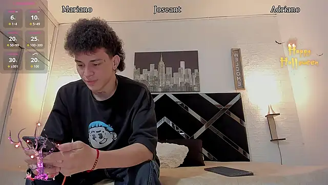 Snapshot of toyboys1 chatting on 22, 10, 2025 toyboys1 online show from 22, 10, 2025