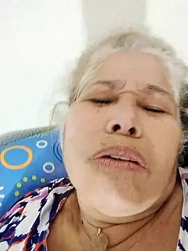 girl amada online show from 23, 9, 2025