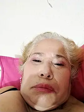 girl amada online show from 29, 9, 2025