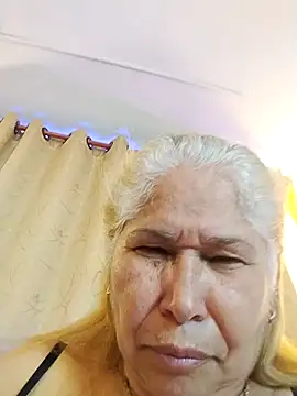 girl amada online show from 3, 3, 2026