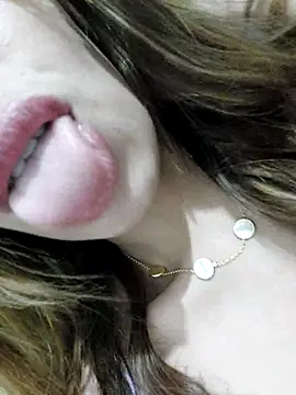 Snapshot of 7alawa-44 chatting on 17, 10, 2025 7alawa-44 online show from 17, 10, 2025