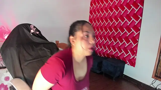 emiily15   online show from 24, 5, 2026