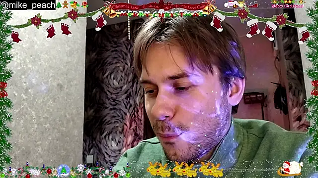 Snapshot of mike_peach chatting on 20, 12, 2025 mike peach online show from 20, 12, 2025