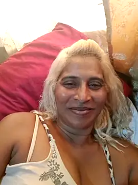 Snapshot of Goodgirlsue_77 chatting on 17, 3, 2025 Goodgirlsue 77 online show from 17, 3, 2025