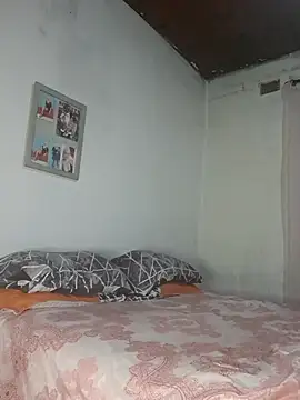 Snapshot of Goodgirlsue_77 chatting on 27, 11, 2025 Goodgirlsue 77 online show from 27, 11, 2025