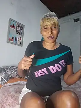 Snapshot of Goodgirlsue_77 chatting on 30, 11, 2025 Goodgirlsue 77 online show from 30, 11, 2025