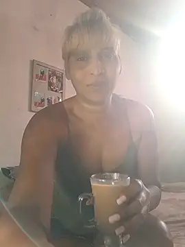 Snapshot of Goodgirlsue_77 chatting on 5, 12, 2025 Goodgirlsue 77 online show from 5, 12, 2025