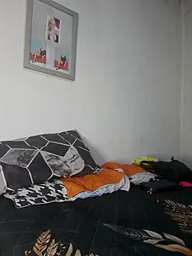 Snapshot of Goodgirlsue_77 chatting on 15, 12, 2025 Goodgirlsue 77 online show from 15, 12, 2025