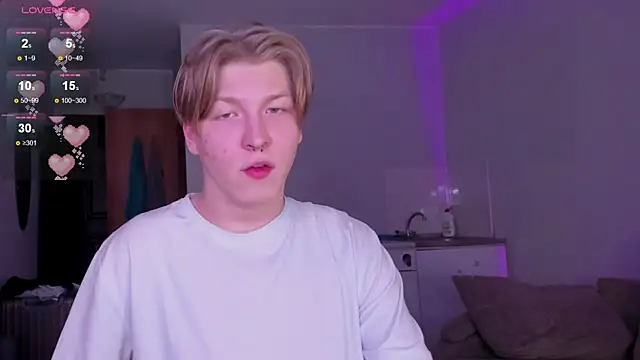 Snapshot of TheMikeSever chatting on 22, 12, 2025 TheMikeSever online show from 22, 12, 2025