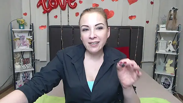 ElizabethSho online show from 6, 4, 2026