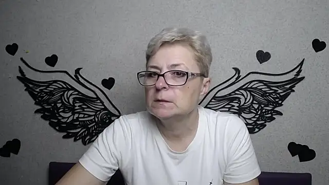 EmiliaGree online show from 21, 11, 2025