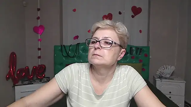 EmiliaGree online show from 1, 12, 2025